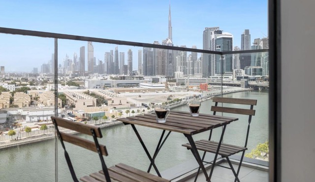 Luxury 2BR plus Maid Canal and Burj Khalifa Views in Dubai