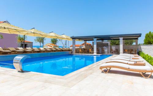 Luxury Aparthotel Makarska