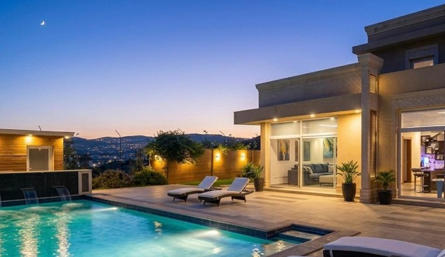 Luxury Farm Villa Jerash in Jerash