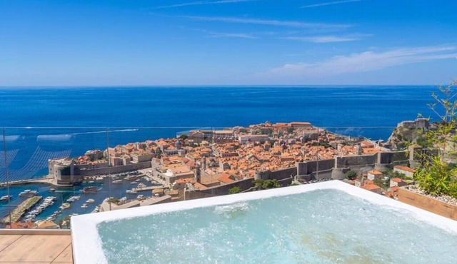 Luxury penthouse with the view to the whole Dubrovnik Old town in Dubrovnik