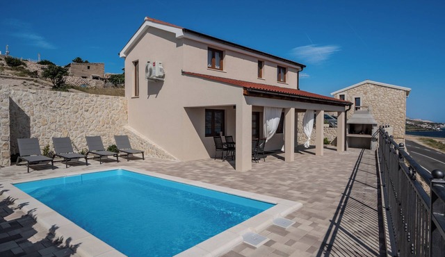 Luxury Seaview Villa with Heated Pool & EV Charger