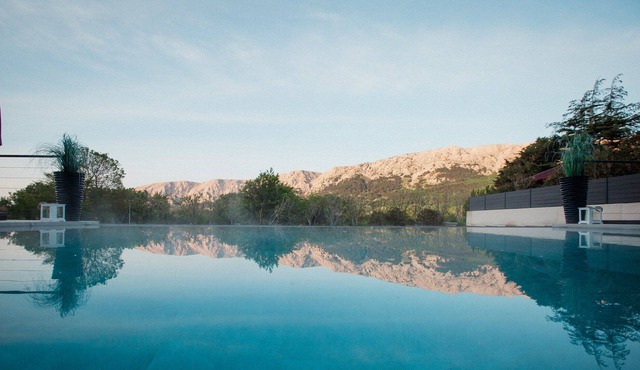Luxury Villa Besca with Pool