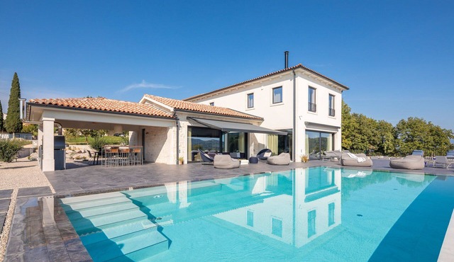 Luxury Villa Buddha Hill with Pool