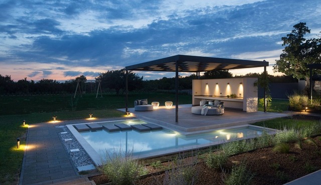 Luxury Wellness Villa Art Zen Istria with 2 Pools in Bale