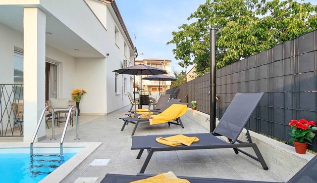 mit Privatpool für 6 Personen ca. 185 m² in Fiorini, Istrien (Umag und Umg by Interhome
