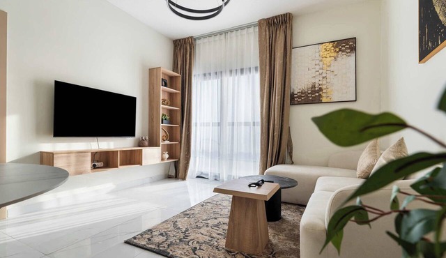 Modern 1BR Near Metro with Pool, Gym & Balcony in Dubai