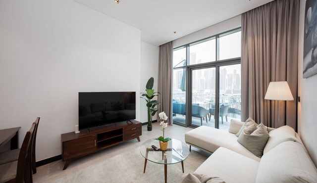 Modern 2BR Retreat | Near Downtown Dubai in Dubai