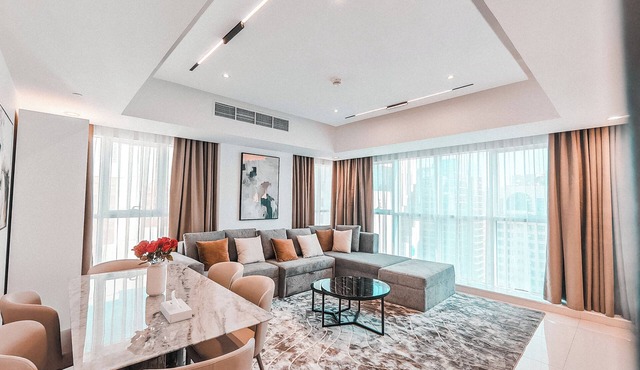 Modern Family Apartment Abu Dhabi, 2-BD Beach View in Abu Dhabi