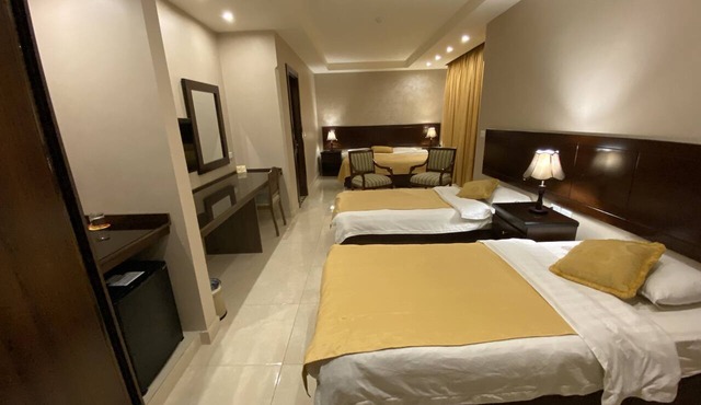 Mosaic City Hotel in Madaba