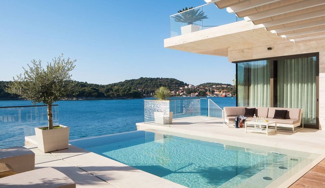 Most Luxurious Villa in Dubrovnik, Seafront, Amazing View in Dubrovnik