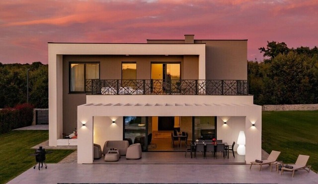 New! Luxury Villa Montira - 50 m2 heated pool family bbq in Paradiz