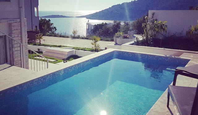 New Seafront Villa Hrvatska
