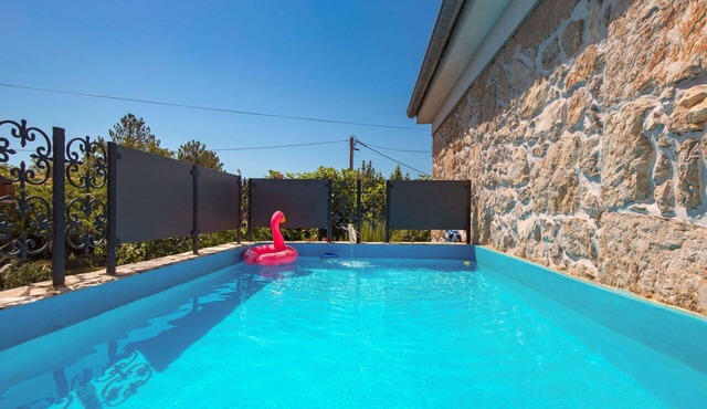 Nice apartment for 4 guests with pool, WIFI, A/C, TV and terrace