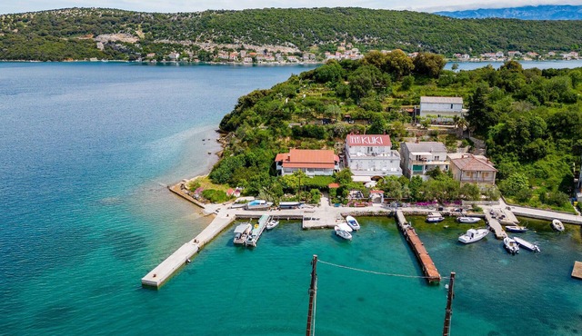 Nice apartment in Supetarska Draga with WiFi in Supetarska Draga