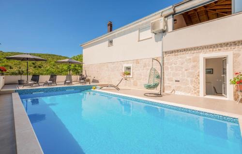 Nice Home In Dobrince in Bartulovici