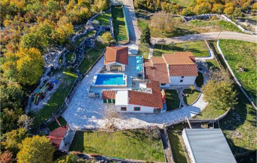 Nice Home In Dugopolje in Dugopolje