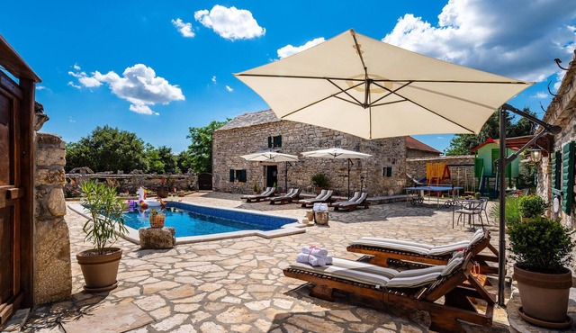 Nice home in Zelengrad