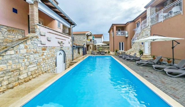 NOEMI3, Poreč-Tar, with pool, balcony, Wi-Fi