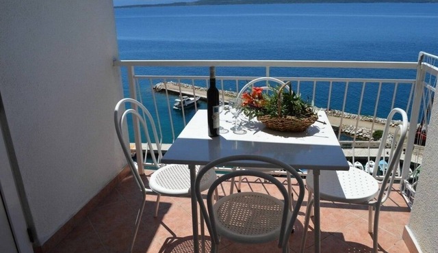 One bedroom apartment with terrace and sea view Živogošće - Porat, Makarska (A-25453-g) in Živogošće