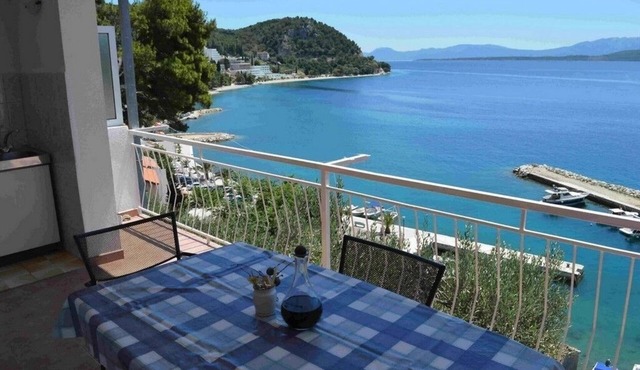 One bedroom apartment with terrace and sea view Živogošće - Porat (Makarska) (A-25453-h)