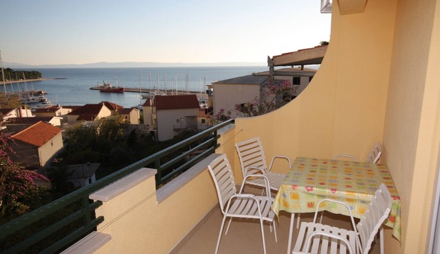 One bedroom apartment with terrace and sea view Baška Voda, Makarska (A-2709-d)