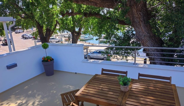One bedroom apartment with terrace and sea view Klenovica, Novi Vinodolski (A-5579-c) in Klenovica