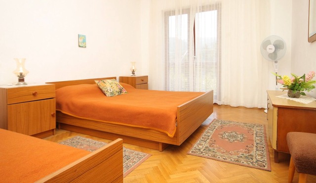 One bedroom apartment with terrace Stari Grad, Hvar (A-8686-b)