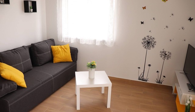 One bedroom apartment with balcony and sea view Kukljica, Ugljan (A-18238-b) in Kukljica