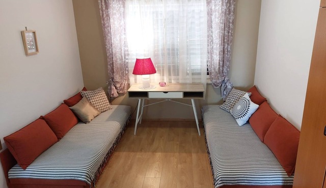 One bedroom apartment with balcony and sea view Makarska (A-22633-c) in Makarska