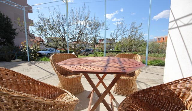 One bedroom apartment with terrace Podstrana, Split (A-2087-a) in Podstrana