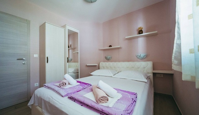 One bedroom apartment with balcony Promajna, Makarska (A-20882-c)
