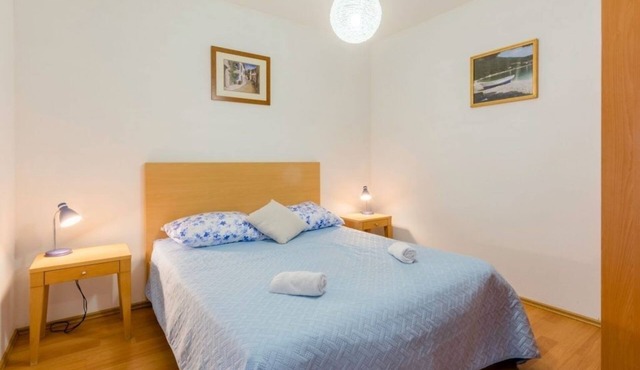 One bedroom apartment with terrace Supetar, Brač (A-16294-c) in Supetar