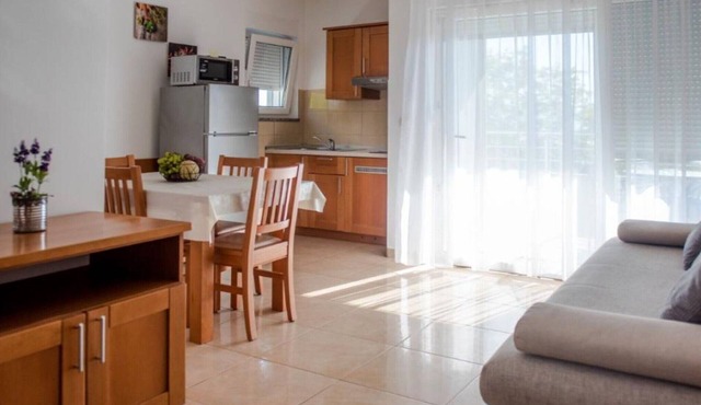 One Bedroom Apartment with sea wiev 3 in Zaostrog