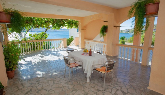 One bedroom apartment near beach Metajna, Pag (A-6522-i) in Zubovići