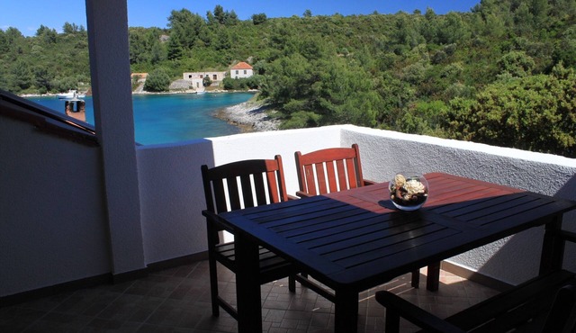 One bedroom apartment near beach Cove Karkavac - Šćedro, Hvar (A-8801-a) in Jelsa
