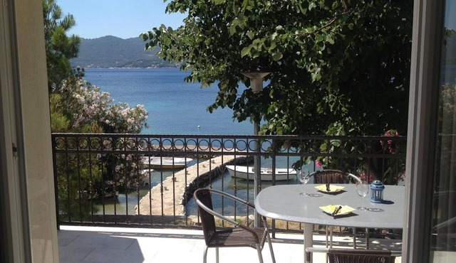 One bedroom apartment with terrace and sea view Viganj, Pelješac (A-24522-a)