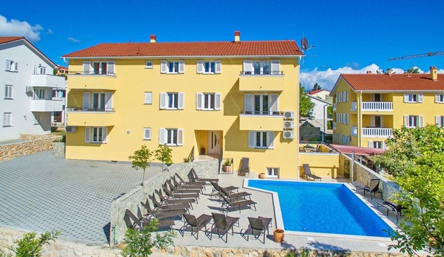 One bedroom apartment with a swimming pool Baška, Krk (A-18785-a) in Baška
