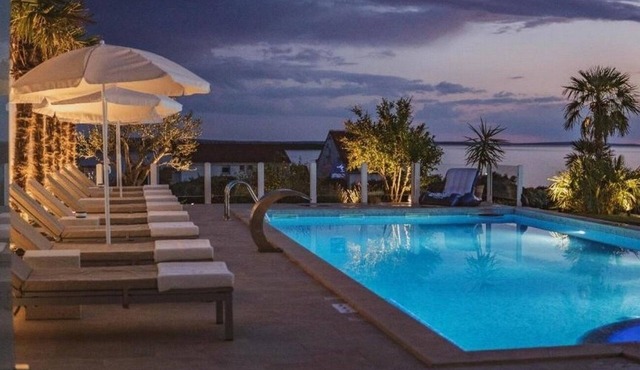 One bedroom apartment with balcony and sea view Mandre, Pag (A-24196-a) in Kolan