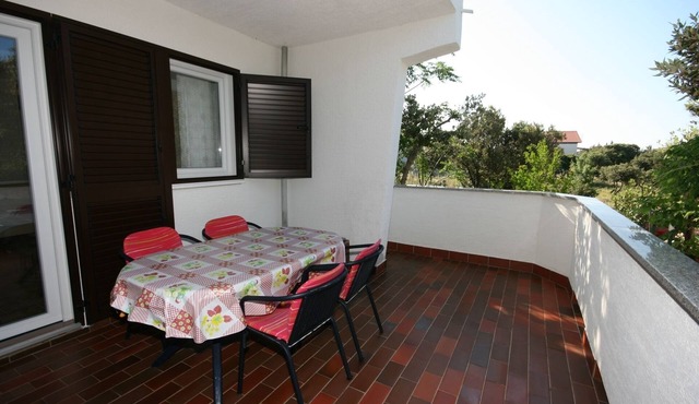 One bedroom apartment with terrace Mandre, Pag (A-6515-a)