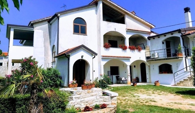 One bedroom apartment with terrace Sosi, Umag (A-16184-a)