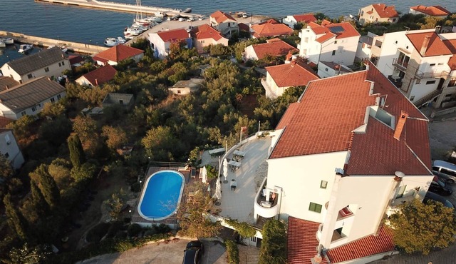 One bedroom apartment with balcony and sea view Kali, Ugljan (A-14116-c)