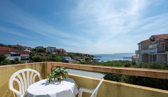 One bedroom apartment with terrace and sea view Jakišnica, Pag (A-4053-c)