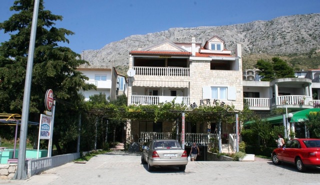 One bedroom apartment with air-conditioning Stanići, Omiš (A-2819-a) in Omiš