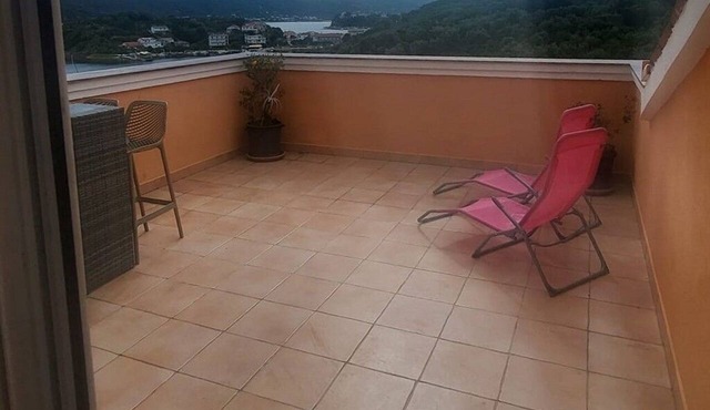 One bedroom apartment with terrace and sea view Supetarska Draga - Gonar, Rab (A-27566-c) in Rab