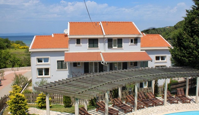 One bedroom apartment with a swimming pool by the beach Kampor, Rab (A-3213-g)