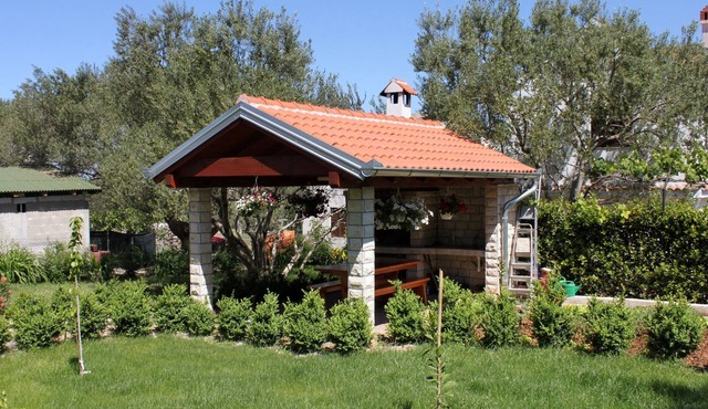 One bedroom apartment with terrace and sea view Tkon, Pašman (A-6215-d)