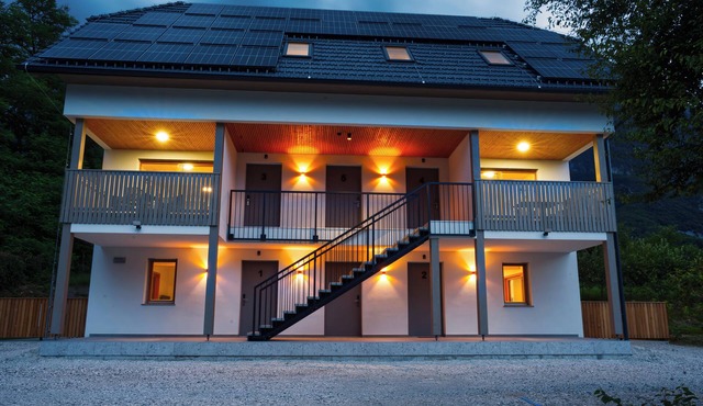 One-Bedroom with Large Private Terrace - House Elipsa - Apartment 1 in Tolmin