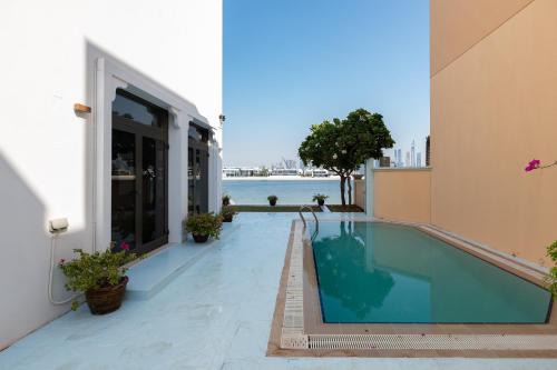 Palm Jumeirah - Property Advisers in Dubai