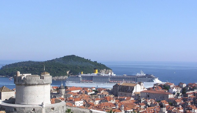 Panoramic luxurious 4-star apartment with terrace and bbq in Dubrovnik center in Dubrovnik