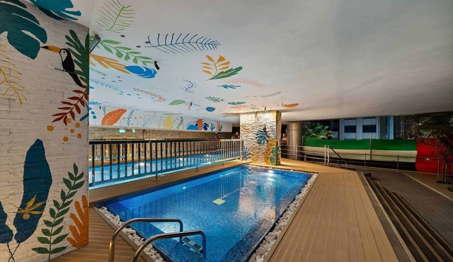 Park Regis BB | Standard | Near Dubai Mall, Dubai Canal Promenade, 4-Star in Dubai